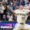 ワールドシリーズ第１戦、ブルワーズがレイズに先勝　剛腕ミジオロウスキーが５回１失点と好投