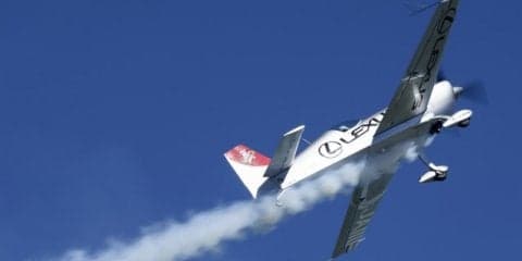 【SUPER GT 第5戦】室屋義秀選手、メインストレート上空を超低空飛行　8月5～6日