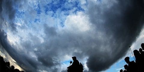 豪テニス・スターの父が性的虐待の疑いで逮捕される