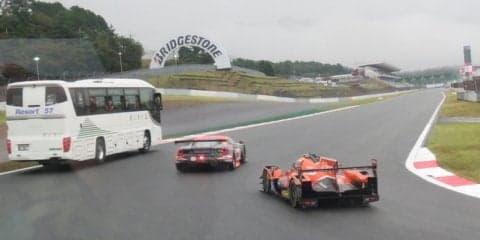 【WEC 第7戦 富士】観光バスとWECマシンがレーシングコースでバトル!?…サーキットサファリ“初敢行”