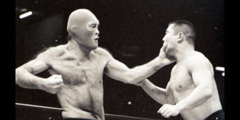 【国際プロレス伝】右足を切断されながら、相手に殴りかかっていった男