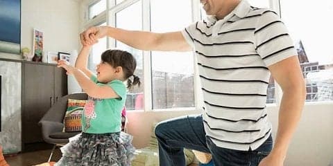 社交ダンスを親子で学ぼう！はじめてのポールルームダンス体験