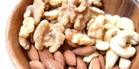 ナッツ類は万能おやつの代表