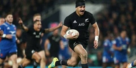  オールブラックスはフランスを圧倒　21歳イオアネがハットトリック 