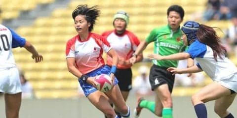  慶應義塾大学、青木蘭。秩父宮ラグビー場で歴史を刻み、笑顔の花咲かせる。
 
