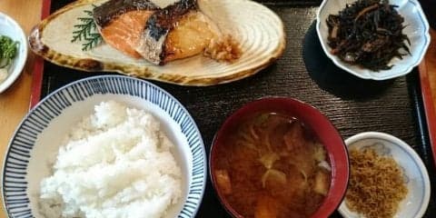 無理な食事制限ナシ。食べる順番を変えるだけの簡単ダイエット 【食べ順ダイエット】