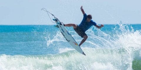 五十嵐カノアが「ISA WORLD SURFING GAMES」オープンメンで銀メダル獲得！