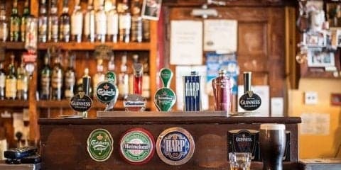 お酒を飲むと太る？アルコールとの上手な付き合い方