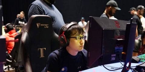速報＜FIFA19シンガポール世界大会＞日本代表つぁくと選手は、強豪ドイツ人選手に勝利も決勝T進出ならず