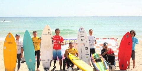 国内初！アダプティブサーフィンをプロの大会で開催！障がいを乗り越えての波乗りに拍手喝采