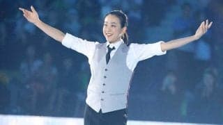 浅田真央、椿と牡丹の“オトナな浴衣”2種類公開に5万超反響「こっちが特にお似合い」