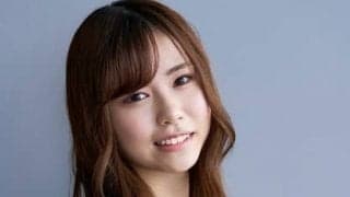 ｅスポーツとモデルの二刀流。大友美有、17歳の美しき女子高生の日常