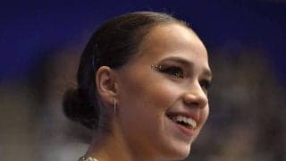 朝の目覚ましにザギトワ　大人びたキャスター姿が反響拡大「これを見る人が羨ましい」