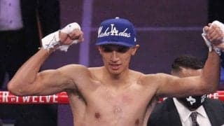 198cm70kgの規格外ボクサー、2m超えリーチで圧巻TKO　米驚愕「子供を殴ってるみたい」