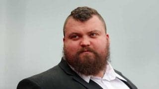 巨大すぎる力こぶ　世界最強の男“子どもの頭部並み”上腕筋に驚愕「ワンダフルだ」