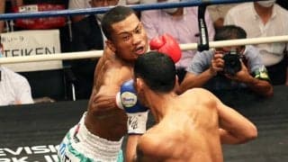平岡アンディ、2回TKOでデビュー21連勝！　強烈な左炸裂「前回タコ踊りしてしまい…」