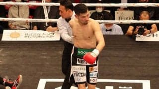 「死に場所」を探すボクサー人生最終章　32歳、元世界王者・岩佐亮佑が引退できない訳