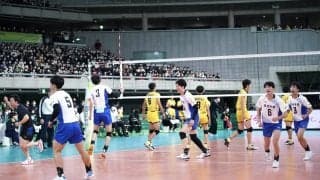 駿台学園が全員バレーで逆転勝利、日本一をつかみ取る【春高2023】