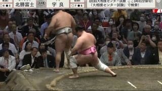 人気力士、勝利後の軽やか“バックステップ”にファン熱視線「宇良の戻り方w」「バックステップの職人みたいだ」