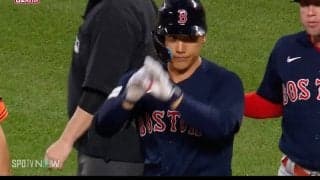 吉田正尚、偉業達成の瞬間！球団新記録の50度目マルチに元メジャーリーガーも大絶賛「内野安打ではなくちゃんと外野にいっている」