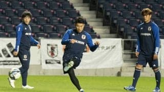 「素晴らしい！」細谷真大、相馬勇紀、佐野海舟の“シュート練習”を名波浩コーチが熱血指導！「そういうの決めよう」【日本代表】