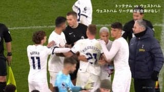 顔面パンチをスルーされ審判にブチギレ！乱闘寸前の緊急事態にあの悪童が止めに入るまさかの珍事発生でファン困惑「リシャが止めるの草」