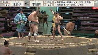 むしろ勝つよりすごくない！？超スリム60キロ力士が見せた驚異的な“ウルトラブリッジ”の粘りに館内ざわざわ