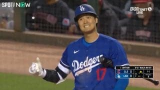 えっストライク！？大谷翔平も思わず「イーッ」辛めの判定に見せたリアクション