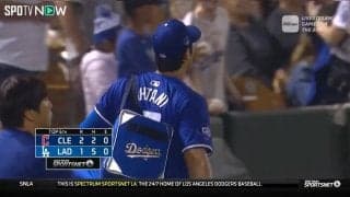 大谷翔平、前回は\"走って帰路\"もオープン戦2試合目は\"歩いて\"早上がり 場内からは大歓声
