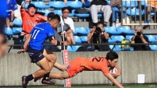 閃光は駆け、ヒーローの系譜に名を連ねる。ドラマチックな名勝負の行方は次章へ