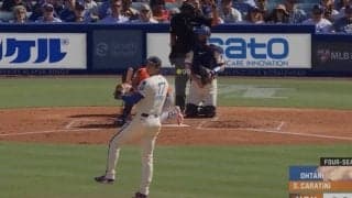 どうした…？ 大谷翔平の剛速球で“想定外のハプニング”「ヤバいな」「めっちゃ痛い」打った相手打者が動けなくなる