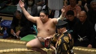 大相撲31歳元公務員が単独トップ！勝ち越し1号“八山本”に「このまま突っ走って優勝してください」とファン大盛況