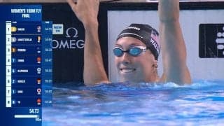日本期待の星の横で異次元の伸びを見せる世界記録保持者・ウォルシュ 世界水泳・女子100mバタフライで大会新
