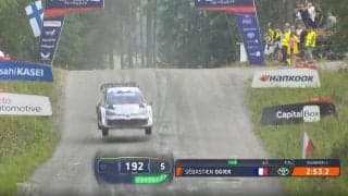 時速192キロで驚異の飛距離！ 世界最速ラリーカー、特大ジャンプで“パーツが取れた”…WRCならではの“異次元光景”