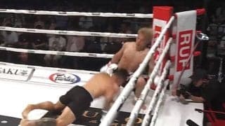 自分も倒れながらの左ハイで“よもや”衝撃の前のめりKO 前代未聞の“激レア”なダウンシーンに「これはヤバイ」ファン騒然