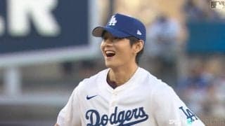 「オーラが違う…」BTS“テテ”ことVのストライク投球に「サウスポーやばい」「めっちゃいいボール」堂々たる始球式に反響続々