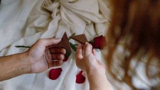 【SNSで大バズり中】「セクシャルウェルネスチョコ」が日本初上陸！“いやらしさ”ゼロのコミュニケーションアイテムです