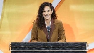スー・バード『女性アスリートに居場所を』…殿堂入りスピーチで後進への思い語る