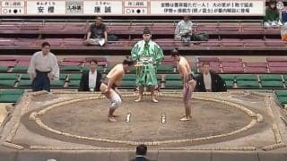 17歳“天才”力士の取組で“異変”が起きた…！ ファン、ドキドキが止まらず「大丈夫？」「危ない倒れ方」