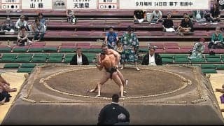 「そこから勝つのかよ」極細マッチョ力士、\"驚愕\"の大逆転劇 幕下復帰への執念