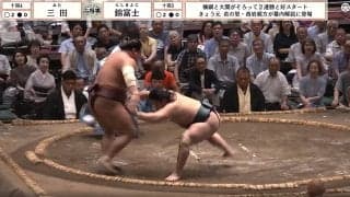 大相撲客席に着物姿の美人女優 審判の背後で存在感 大相撲九月場所で話題になった一コマ