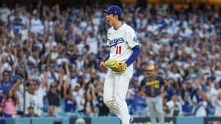 一体、何が起きた…！？ 佐々木朗希、投球中に“異常事態”「すごい音だな」球場全体が異様な雰囲気になる「大魔神やん」「カッコよすぎ」
