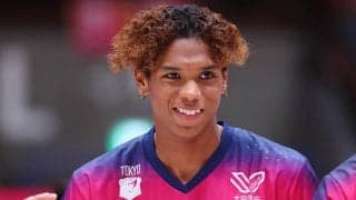 【SVリーグ開幕】\"変人速攻\"を身上とする村山豪は東京GBへ、44歳のレジェンド・松本慶彦は地元へ帰還