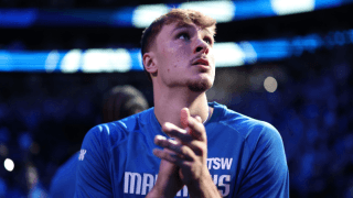 クーパー・フラッグが史上2番目の若さでNBAデビュー戦に先発…レブロンに次ぐ18歳305日