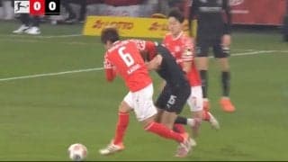 なんで…！？ 鉄人・佐野海舟が「強すぎ」“強靭フィジカル”でボール奪取→一撃必殺スルーパス「マジで倒れない」「マジでW杯に必要」