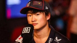 “ボロボロ”になったマシンで見せた魂のQ3進出　逆転優勝に迫ったフェルスタッペンが「感謝しかない」と絶賛した角田裕毅の自己犠牲