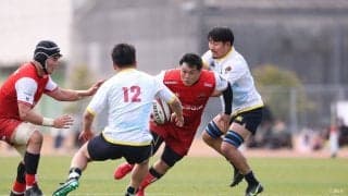 常に前傾姿勢のストロングキャリーリーダーが、初勝利の壁も突き破る