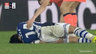 「Ｗ杯は間に合う？」久保建英、担架で負傷交代…ハムストリングの肉離れか「まじで最悪なんだが」「軽傷であってくれ」ファン悲鳴