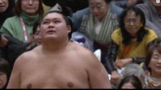 連日の金星＆大量懸賞で“ホクホク”熱海富士、3連敗で“沈痛”の横綱・大の里が浮かべた表情が対照的 「見てるのが辛い…」ファン様々な声