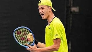  坂本怜、複でCH4強 単は明日準々決勝 
